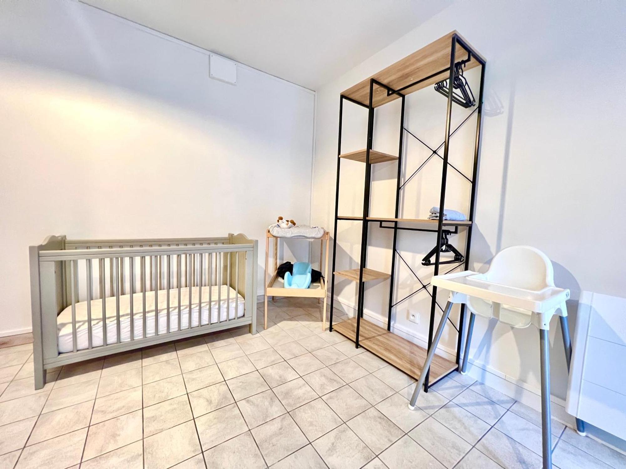 Le Grand Penon ~ Logement Spacieux A 6 Min Du Parc Saint-Georges-les-Baillargeaux Exterior photo