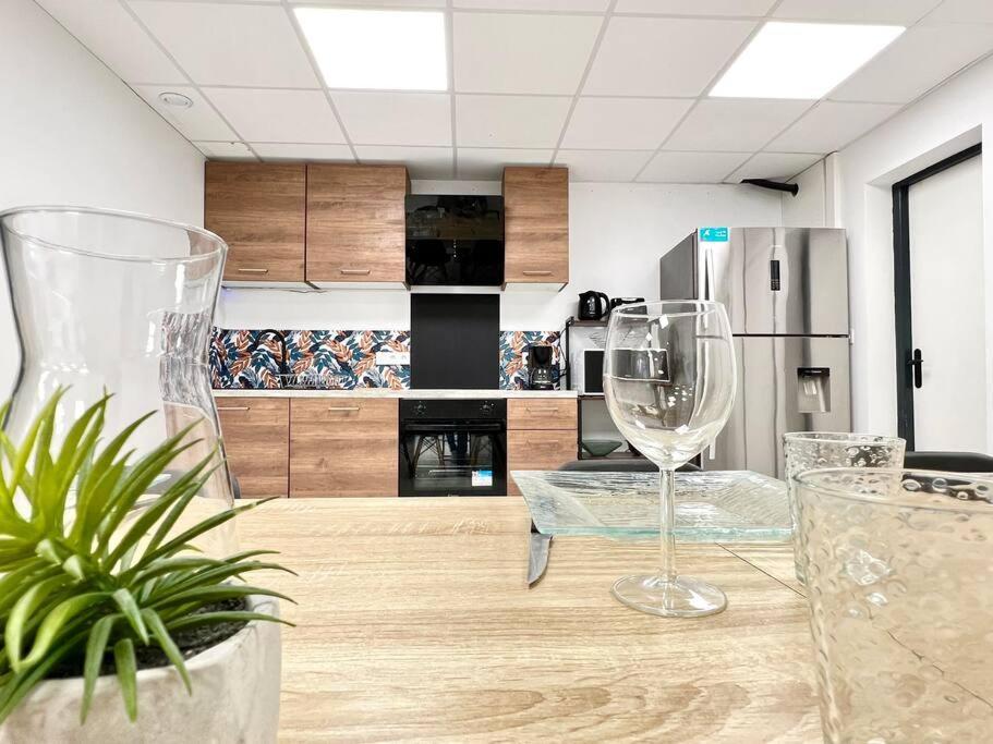 Le Grand Penon ~ Logement Spacieux A 6 Min Du Parc Saint-Georges-les-Baillargeaux Exterior photo