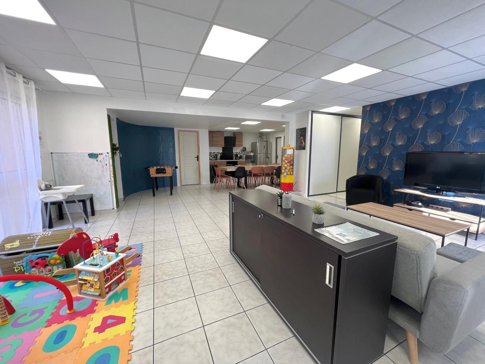 Le Grand Penon ~ Logement Spacieux A 6 Min Du Parc Saint-Georges-les-Baillargeaux Exterior photo