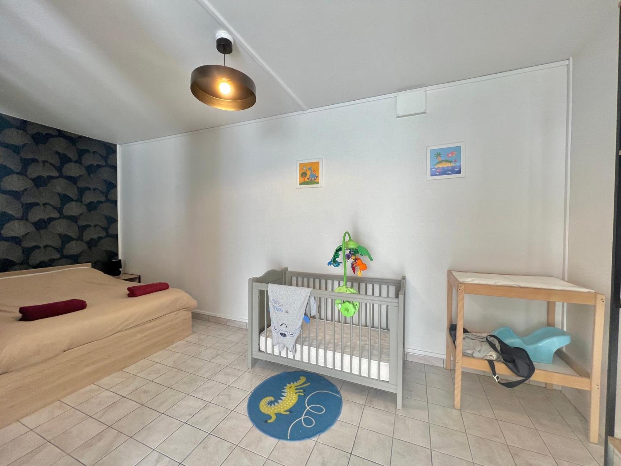 Le Grand Penon ~ Logement Spacieux A 6 Min Du Parc Saint-Georges-les-Baillargeaux Exterior photo
